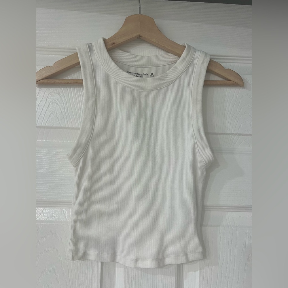 Abercrombie & Fitch Soft White ribbed top XS